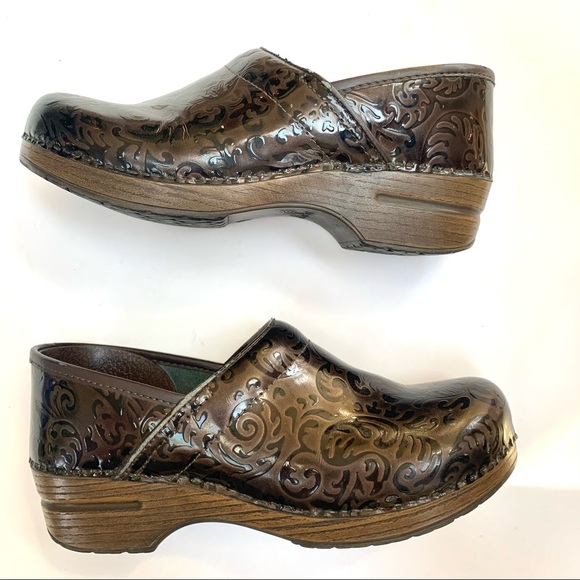 Dansko | Brown Shiny Patterned - Picture 1 of 6